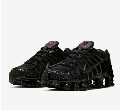 Black & White'Uni Nike Shox