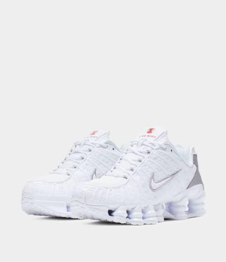 Black & White'Uni Nike Shox